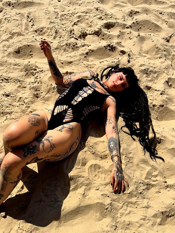 strawberryshanz instagram image archive image