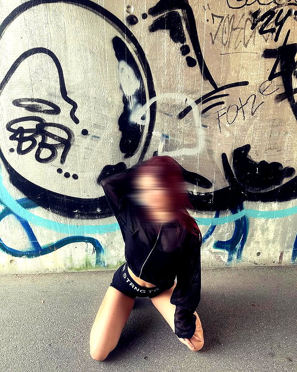 elviksi_07 instagram image archive image