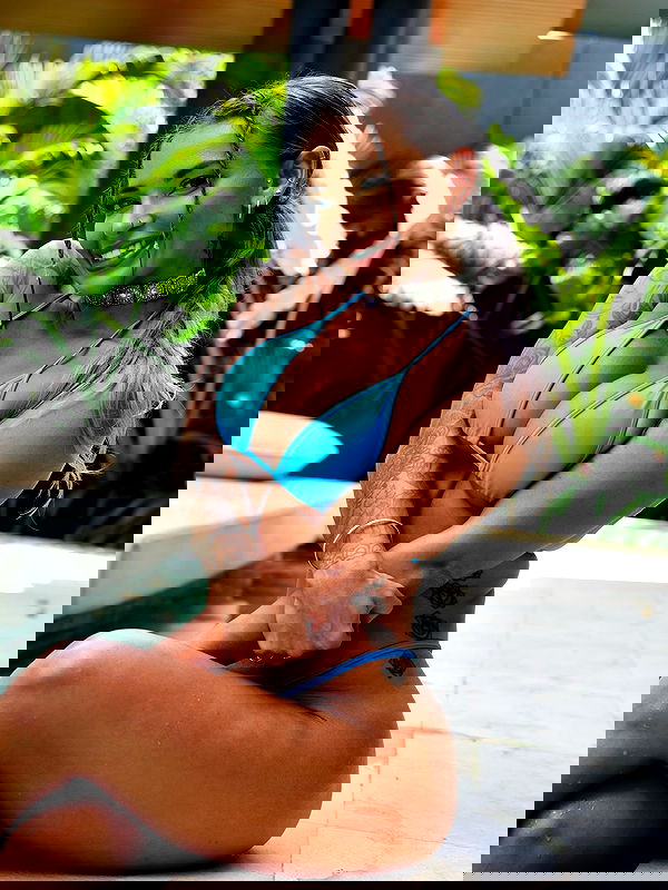 itshayleydavies itshayleydavies archive image