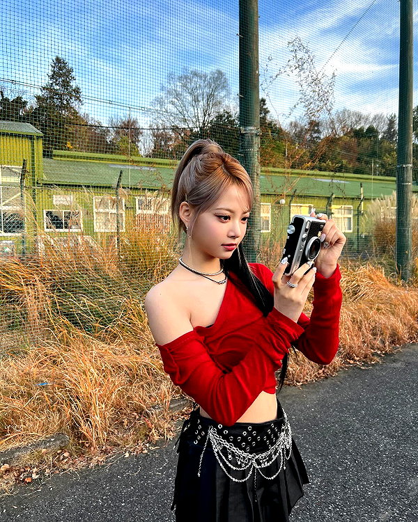 hhh.e_c.v instagram image archive image
