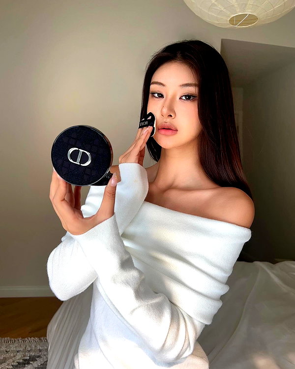 ll.lu1s instagram image archive image
