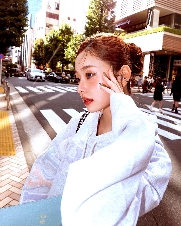 dear.zia instagram image archive image