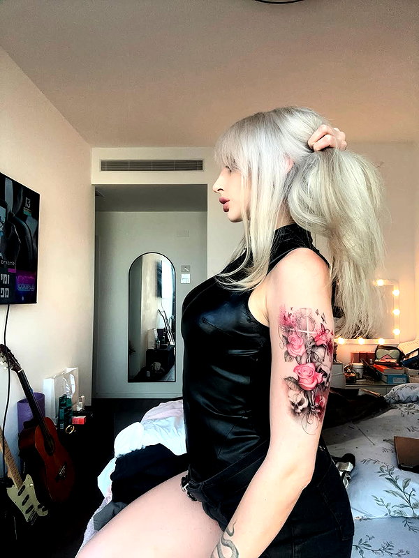 noyaislilith333 instagram image archive image