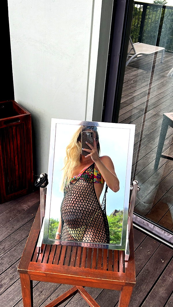 barzomer instagram image archive image