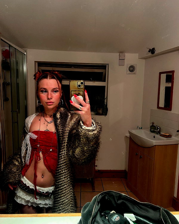 charley.chambers instagram image archive image
