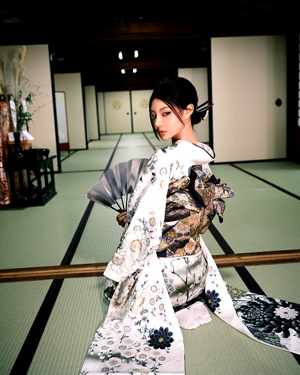 ll.lu1s instagram image archive image