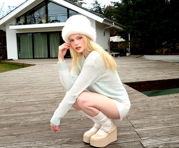 alisen.mari instagram image archive image