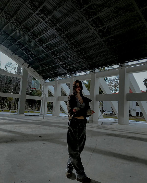 leyla.annemarie instagram image archive image