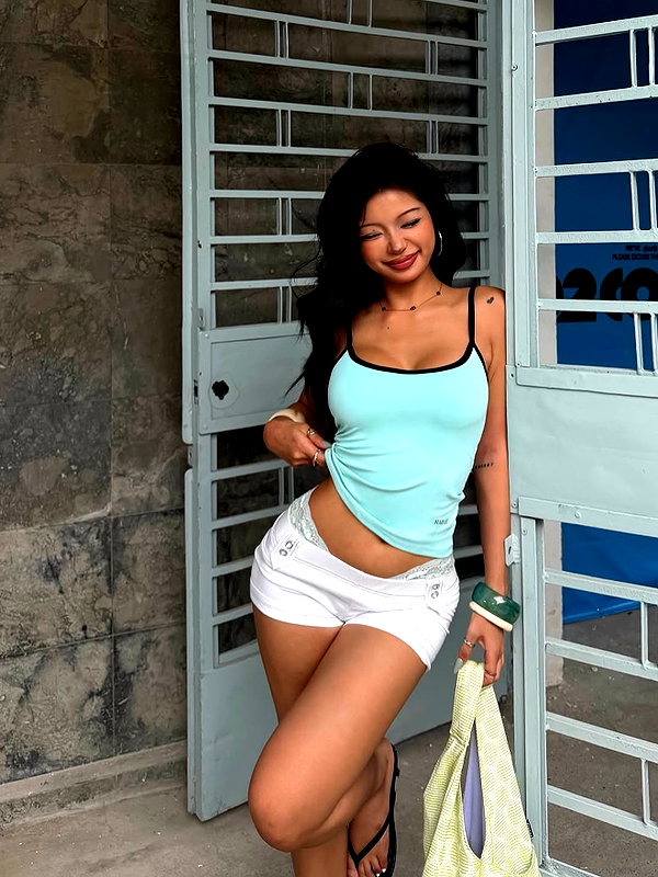 lyhythuedoxinh instagram image archive image