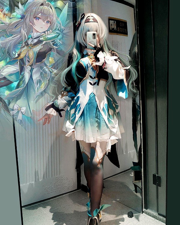 gallery_cosplayer instagram image archive image
