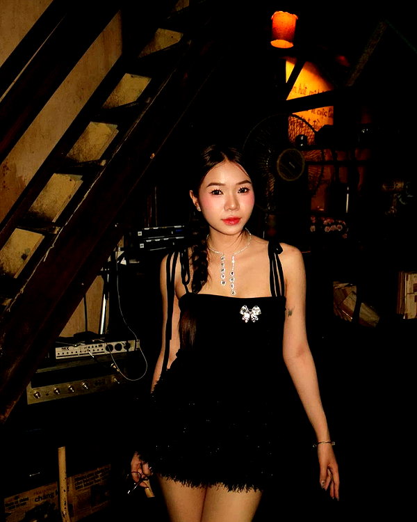 lyhythuedoxinh instagram image archive image
