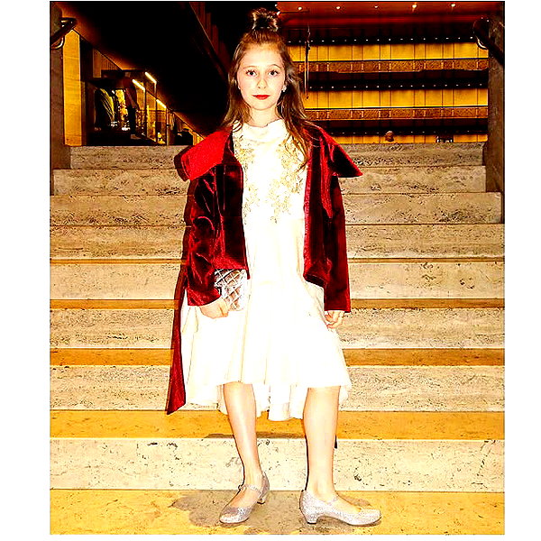 ellianawalmsley instagram image archive image