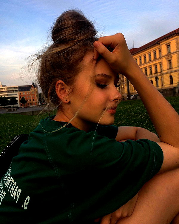 lilih instagram image archive image