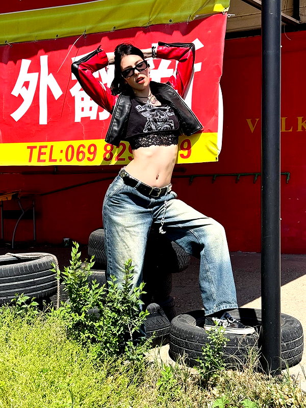 najavamp instagram image archive image