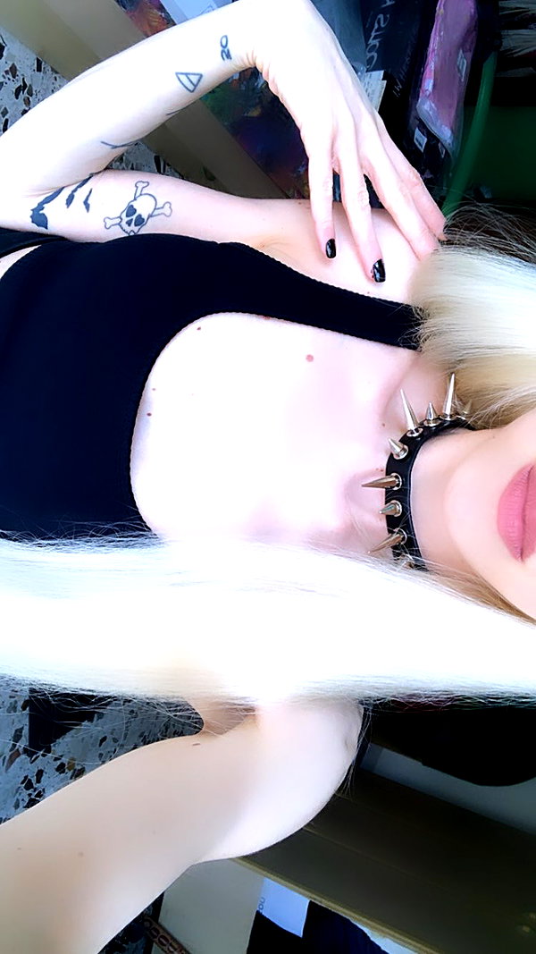 roxiechelon2 archive image