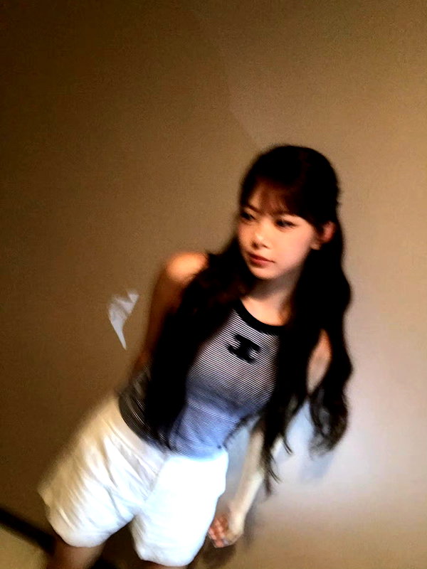 hhh.e_c.v instagram image archive image