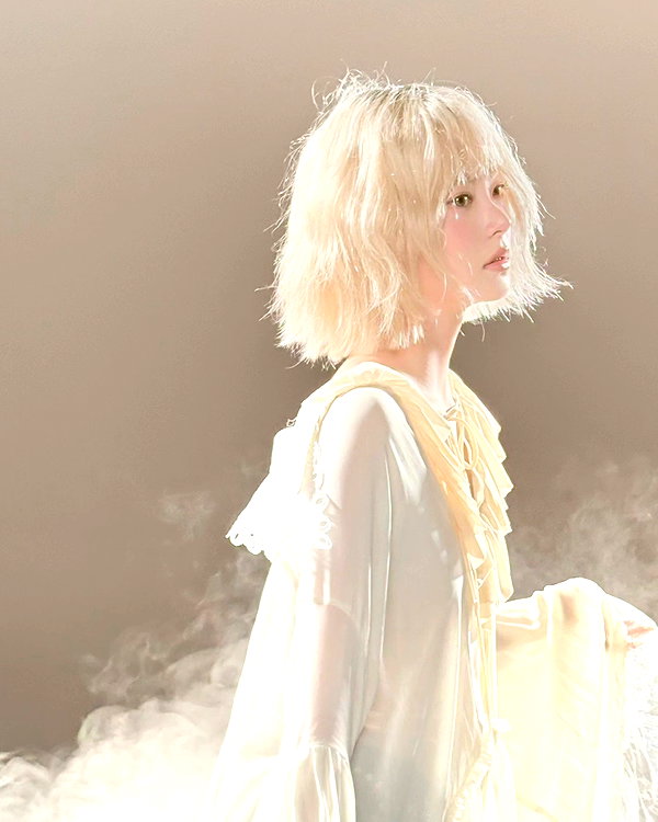hhh.e_c.v instagram image archive image