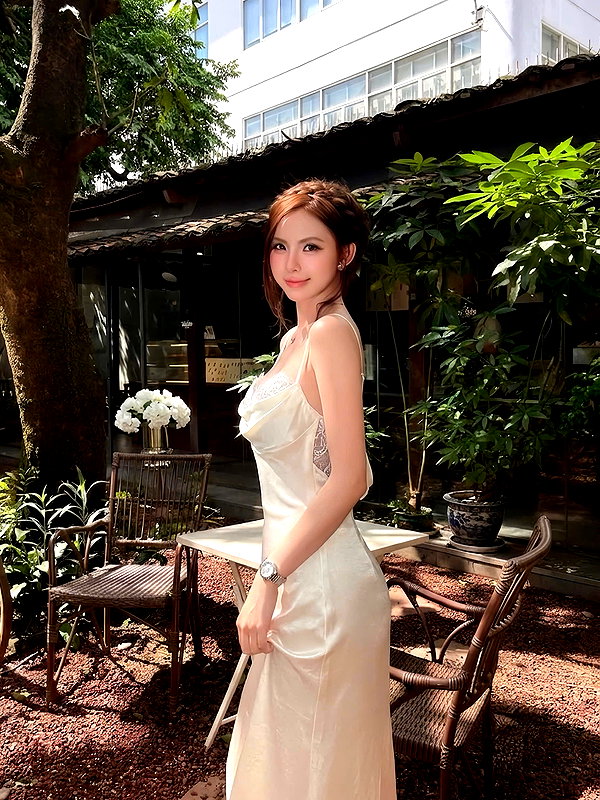 lyhythuedoxinh instagram image archive image