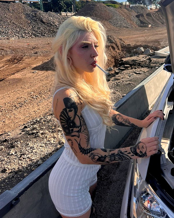 Archived image from @noyrll on Instagram