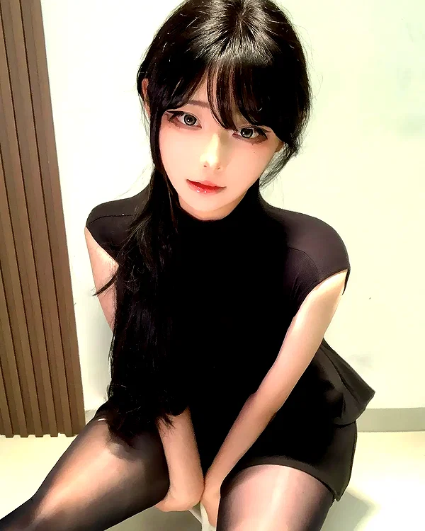 yingyinng_ instagram image archive image