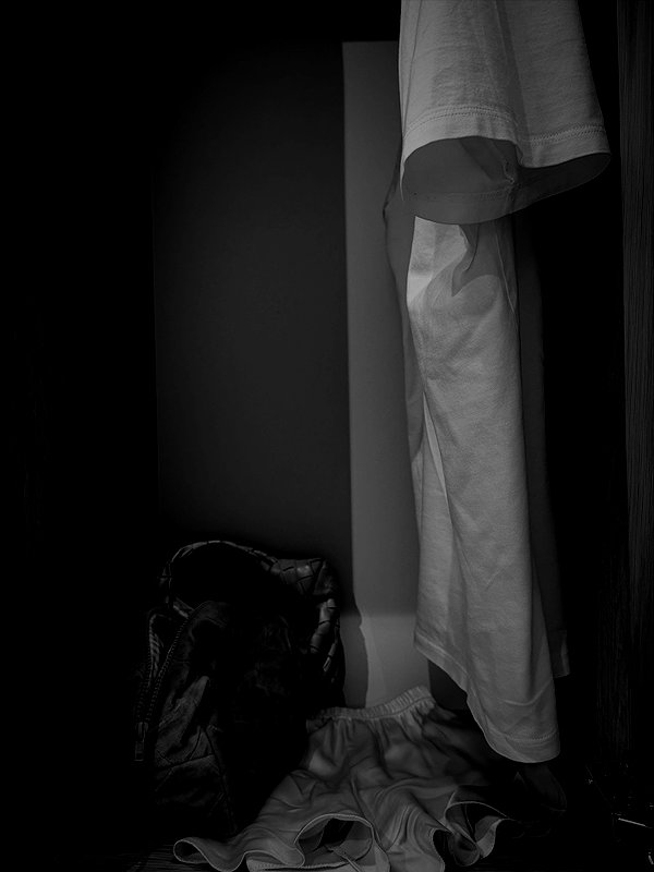 naivems_ archive image