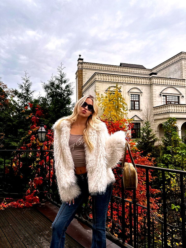 ariseviss instagram image archive image