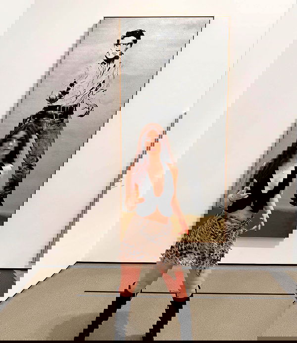 giuliahere giuliahere archive image