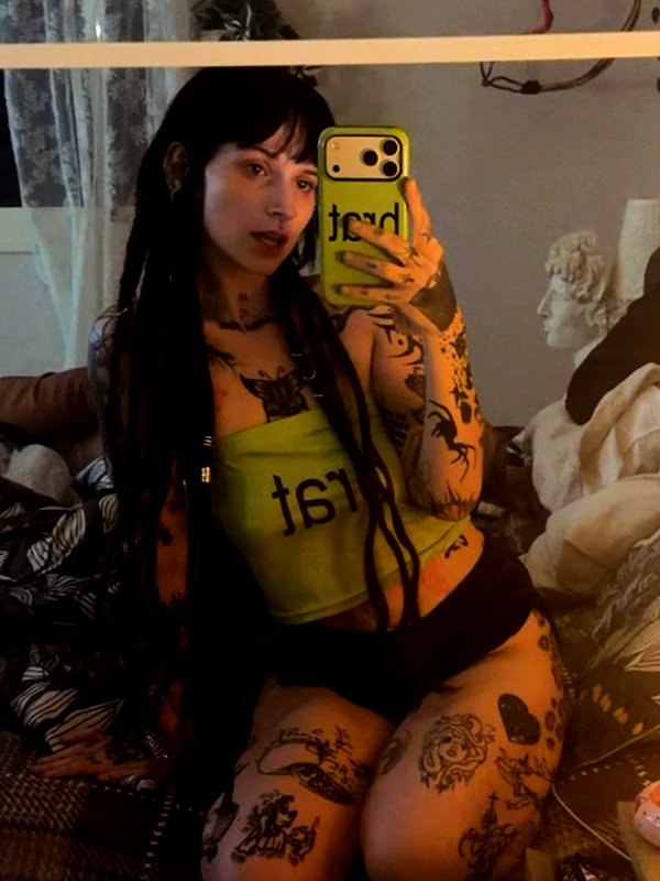 strawberryshanz instagram image archive image