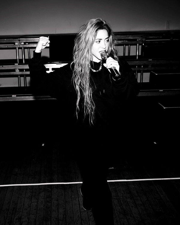 shakira instagram image archive image