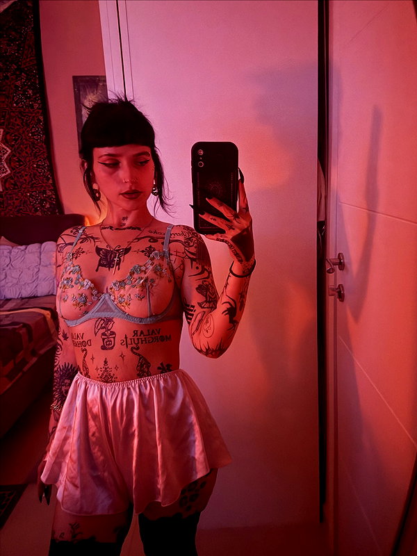 strawberryshanz instagram image archive image