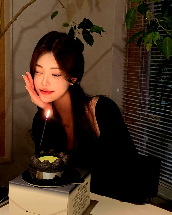 daxbin instagram image archive image