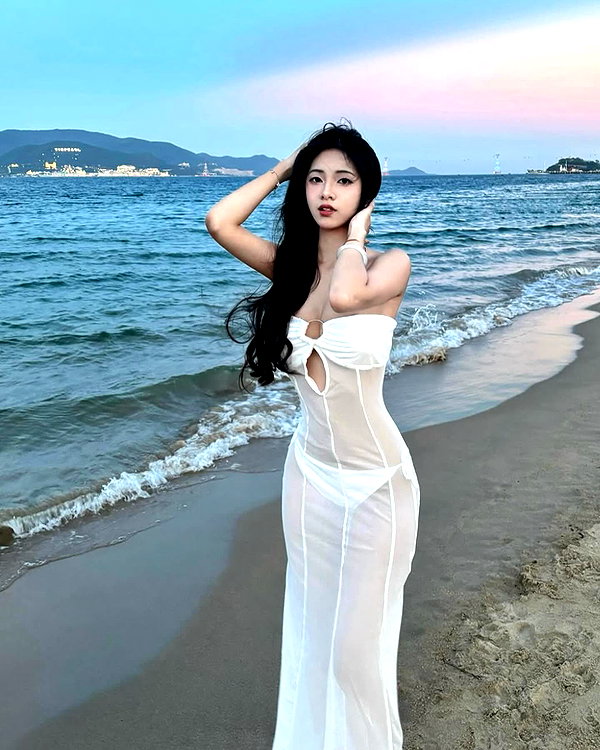 lyhythuedoxinh instagram image archive image
