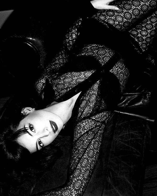 annehathaway instagram image archive image