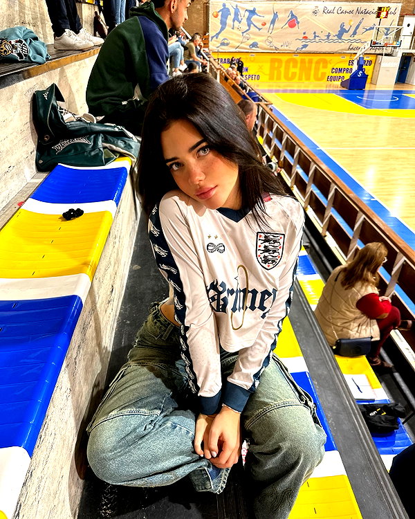 vanessa.rhd instagram image archive image