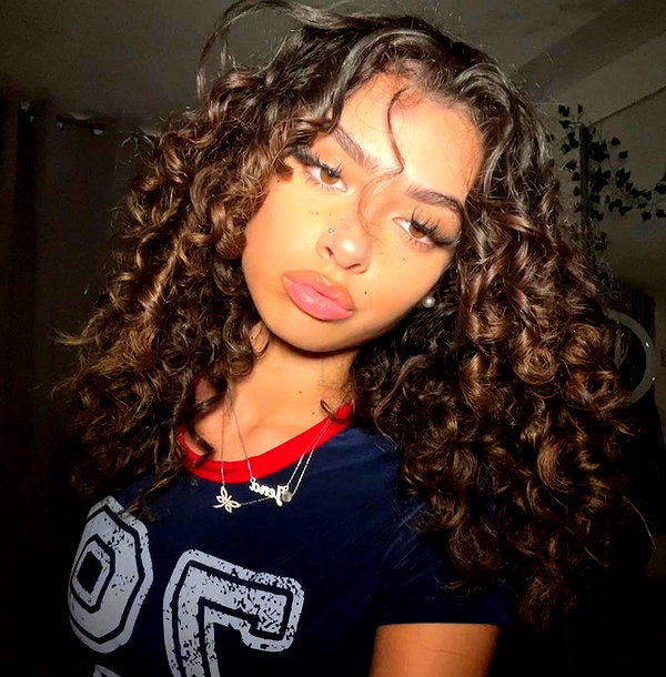 baddiesessence instagram image archive image