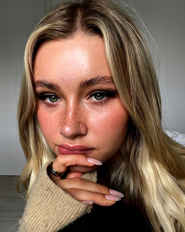 lilih instagram image archive image