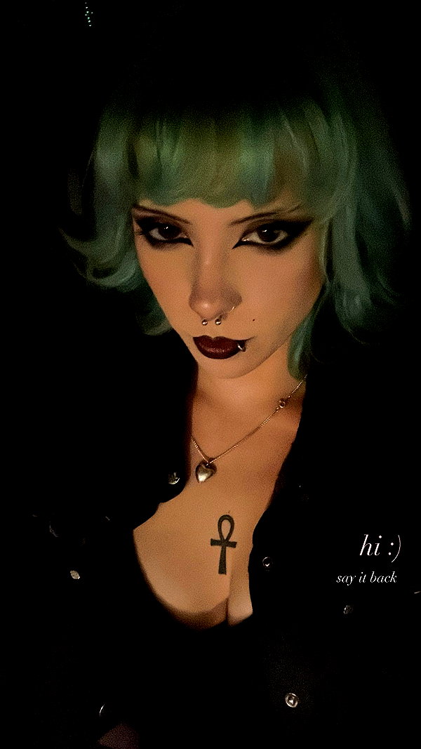 haileylayfield instagram image archive image