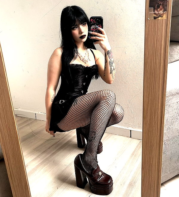lucychernov instagram image archive image