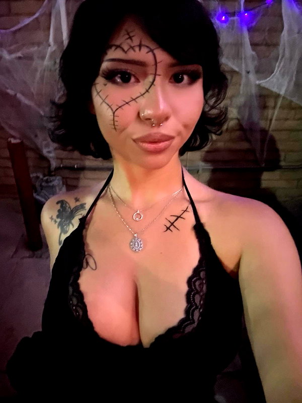 shay.la__ instagram image archive image