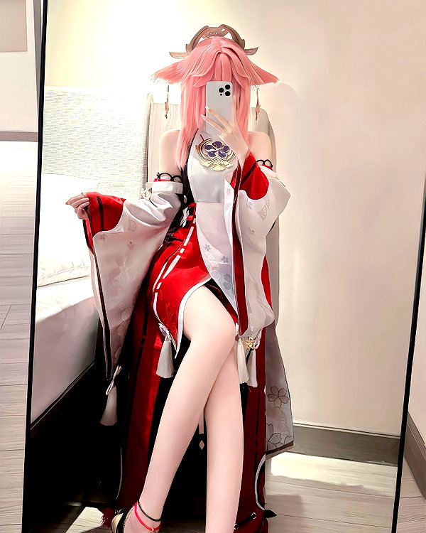 gallery_cosplayer instagram image archive image
