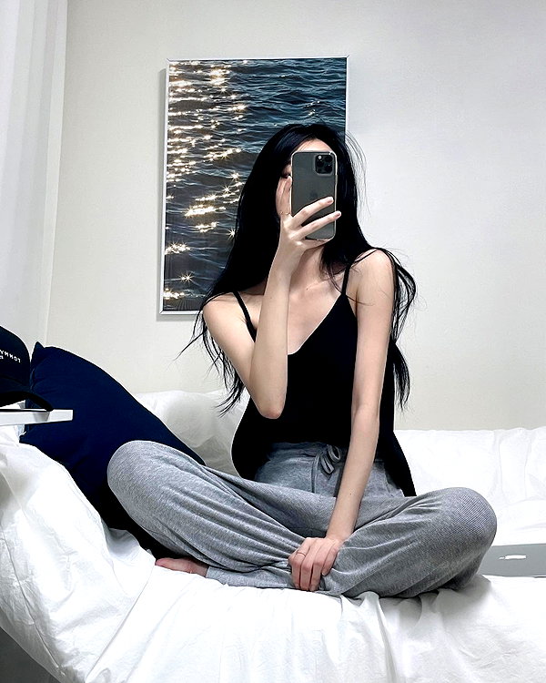 daxbin instagram image archive image