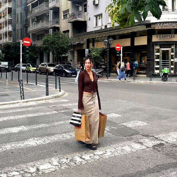 romi_henenson instagram image archive image