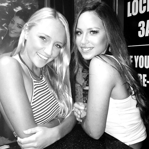 olivia.mathers instagram image archive image