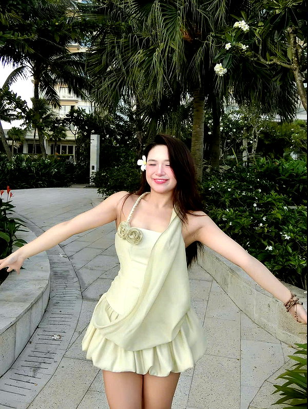 lyhythuedoxinh instagram image archive image
