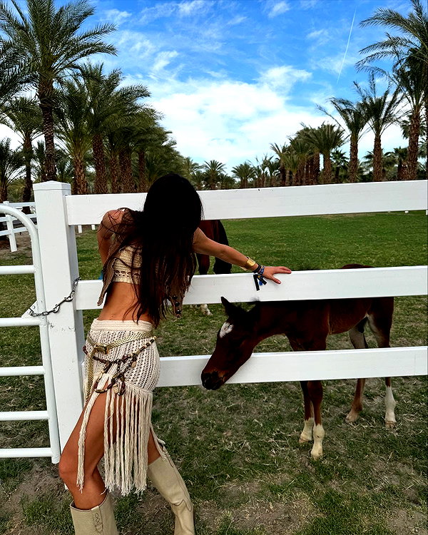 katelynernst3 instagram image archive image