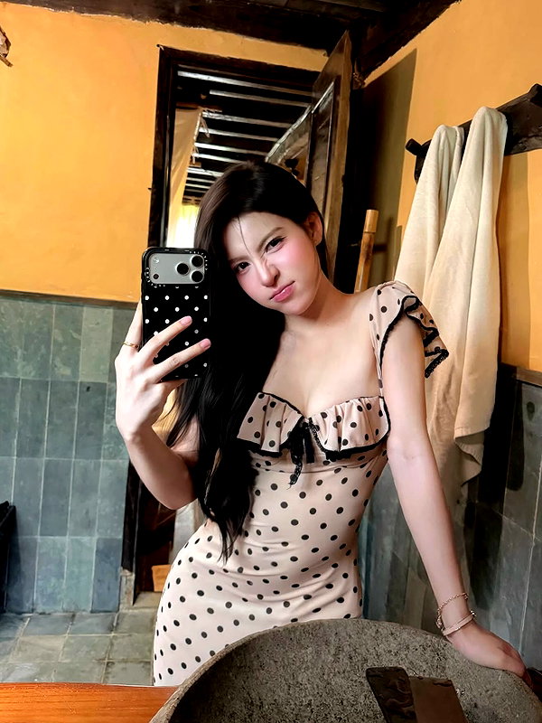 lyhythuedoxinh instagram image archive image
