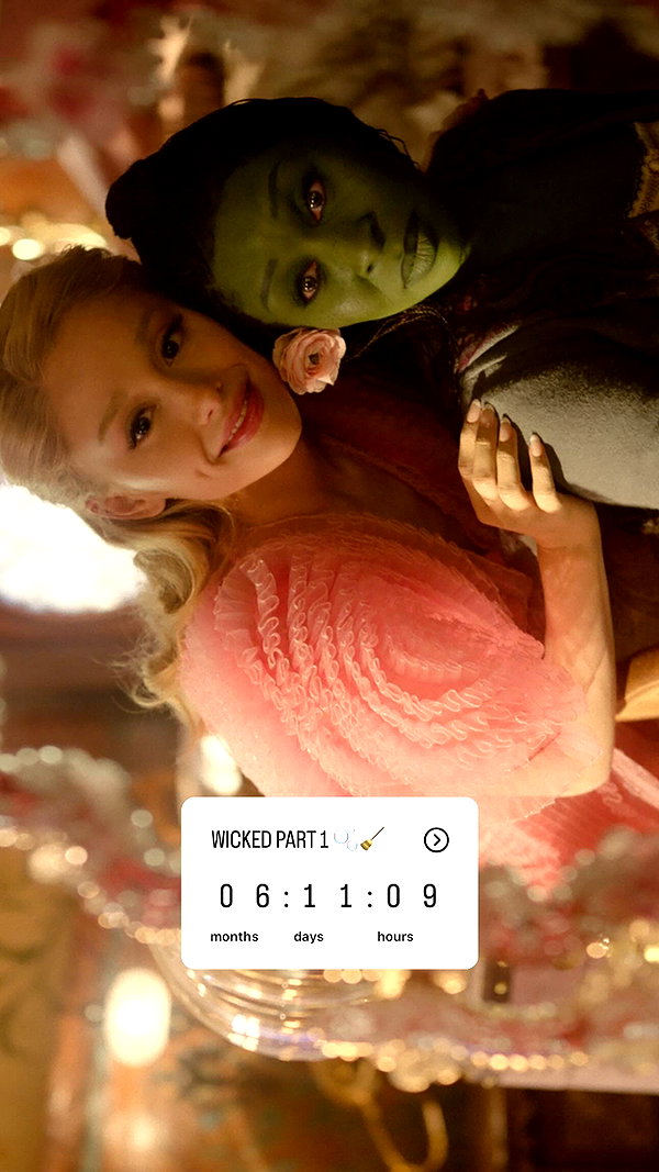 arianagrande instagram image archive image