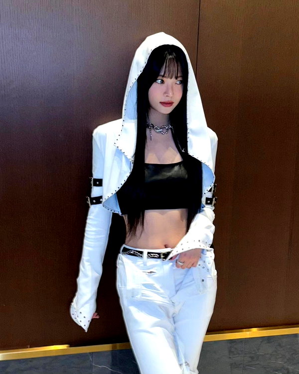 hhh.e_c.v instagram image archive image