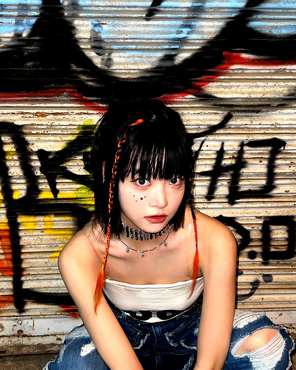 hhh.e_c.v instagram image archive image