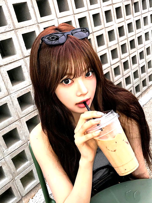 hhh.e_c.v instagram image archive image